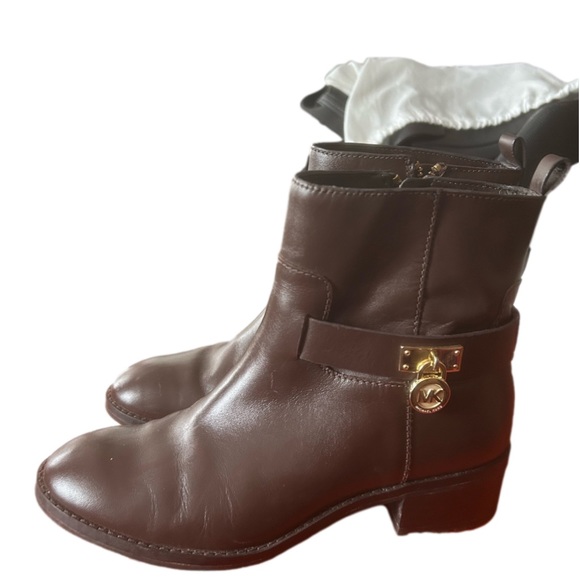 Michael Kors, Ryan ankle leather boots. - Picture 2 of 8